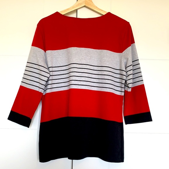 Woman’s Top Karen Scott with one Pocket Color Red/Black Size Large - Picture 3 of 3